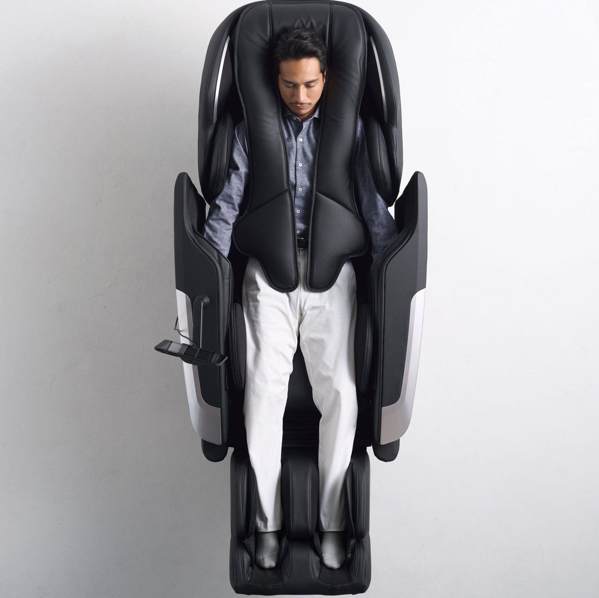 FUJIIRYOKI: Cyber Relax Ai Hergestellt in Japan 5D Ai Ultra Premium Massage Chair (JP4000)